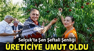 Selçuk'ta Şen Şeftali Şenliği üreticiye umut oldu