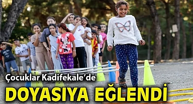 Çocuklar Kadifekale’de doyasıya eğlendi