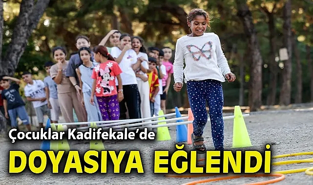 Çocuklar Kadifekale’de doyasıya eğlendi